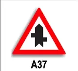 Intersecții cu drumuri fără prioritate, decalate